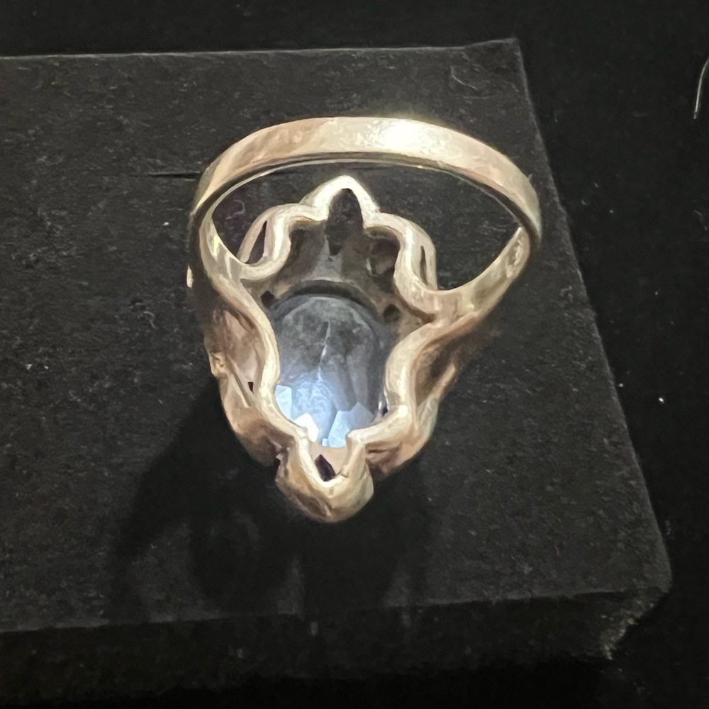 925 STERLING SILVER IOLITE AND MARCASITES RING - Picture 4 of 7